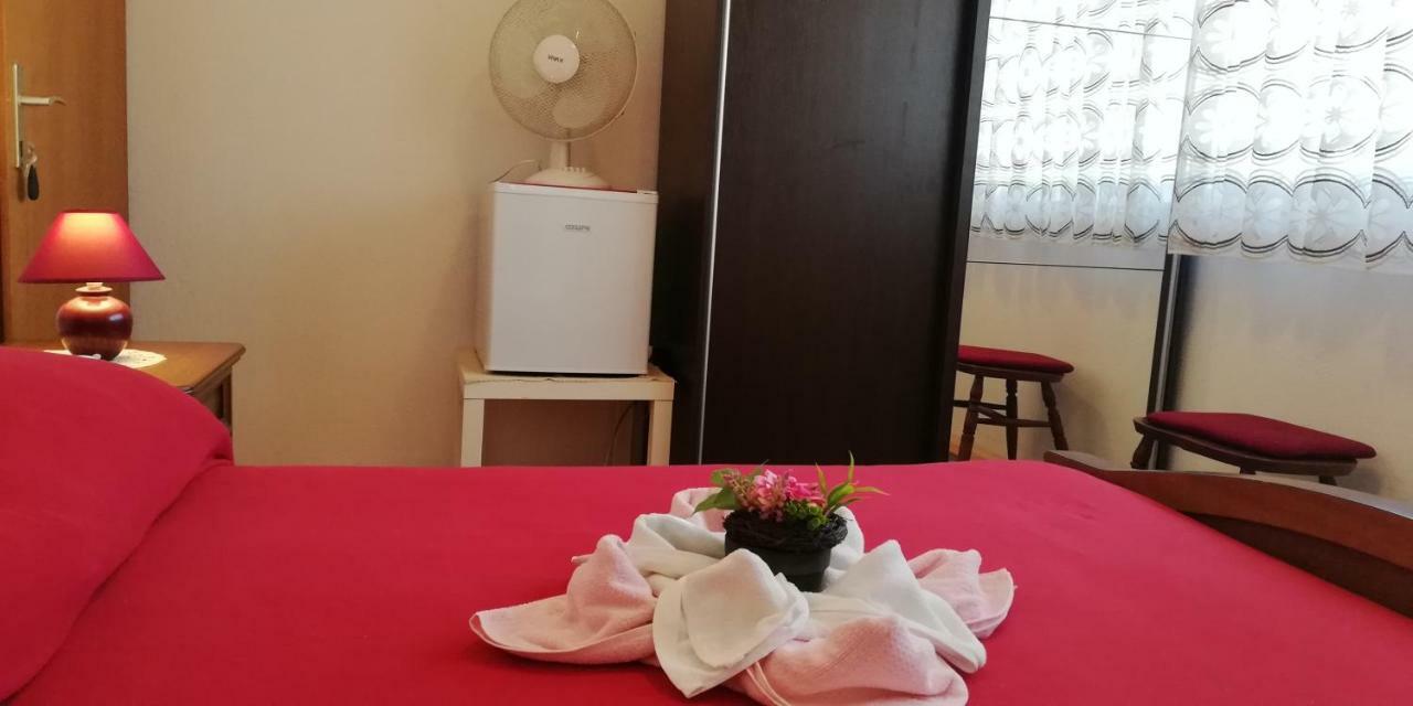 Apartments&Rooms Miro Sea View - Near Beach سومارتين المظهر الخارجي الصورة
